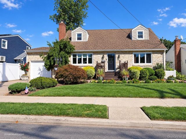 [Franklin Square Real Estate, listing number 7347780]