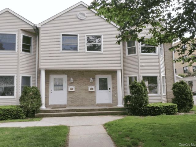 3 BR,  3.00 BTH &nbsp;Other style home in Mineola