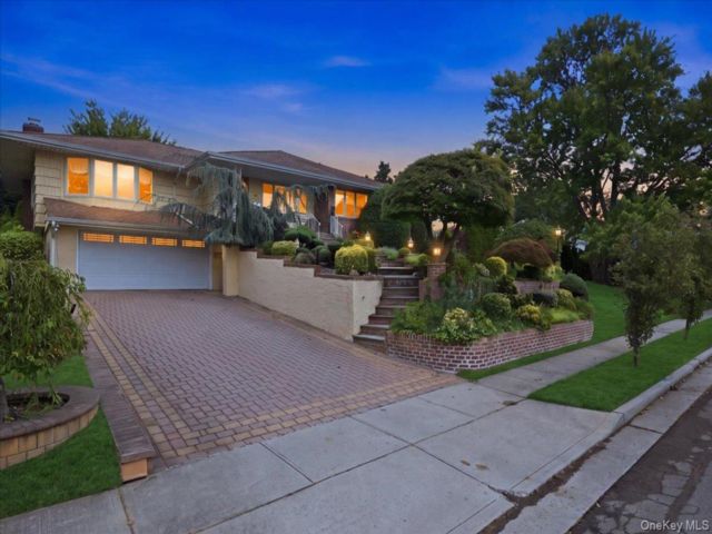 [Manhasset Hills Real Estate, listing number 7348327]