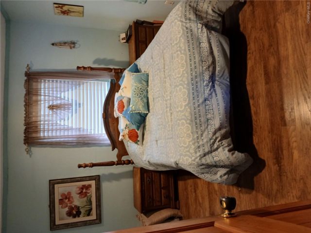 [PHOTO]