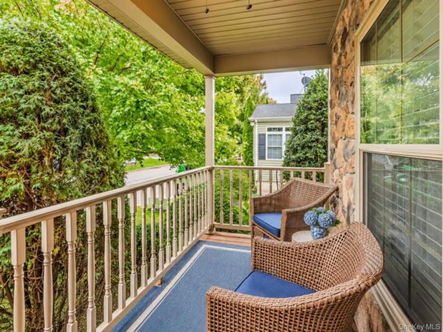 [PHOTO]