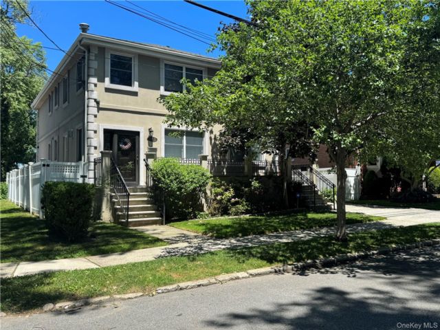 [Little Neck Real Estate, listing number 7348649]