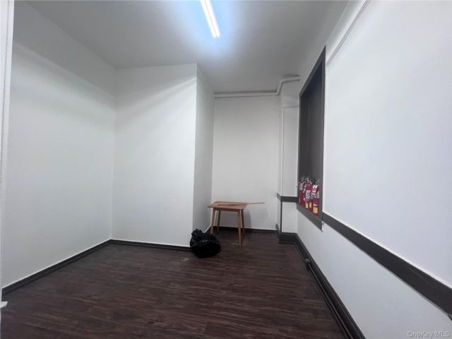 [PHOTO]