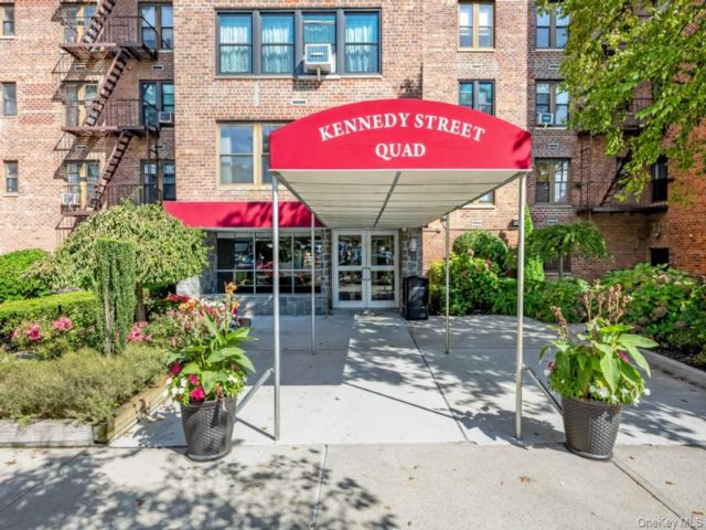 [Bayside Real Estate, listing number 7348681]