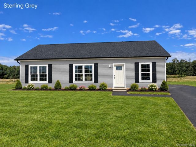  3 BR,  2.00 BTH &nbsp;Ranch style home in Rocky Point