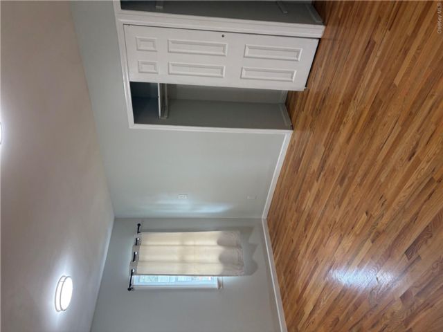  3 BR,  2.00 BTH &nbsp;Split level style home in Central Islip