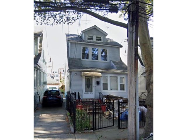  3 BR,  1.00 BTH &nbsp;A-frame style home in Queens Village