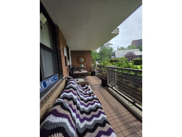 [PHOTO]