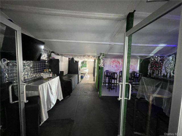 [PHOTO]