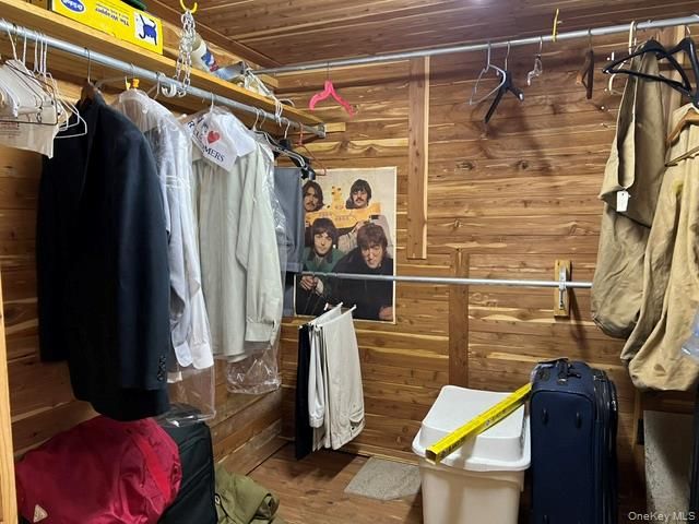 [PHOTO]