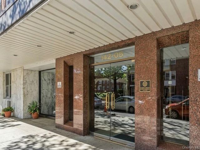  1 BR,  1.00 BTH &nbsp;Other style home in Flushing
