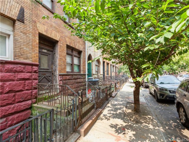 Studio,  0.00 BTH &nbsp;Colonial style home in Mott Haven