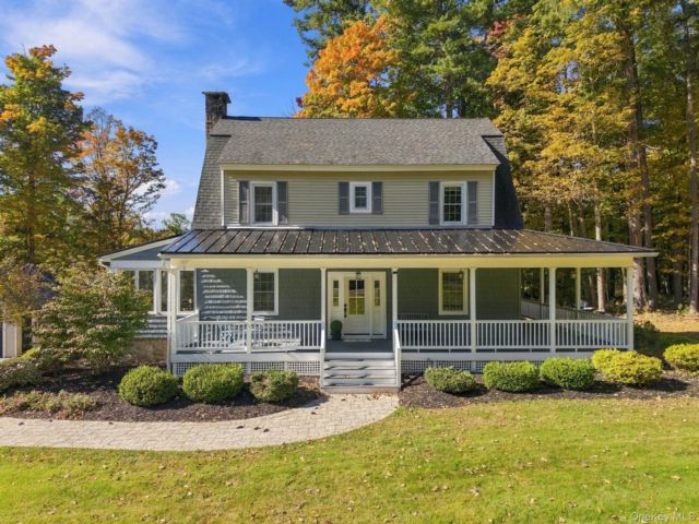  4 BR,  3.00 BTH &nbsp;Traditional style home in Ellenville