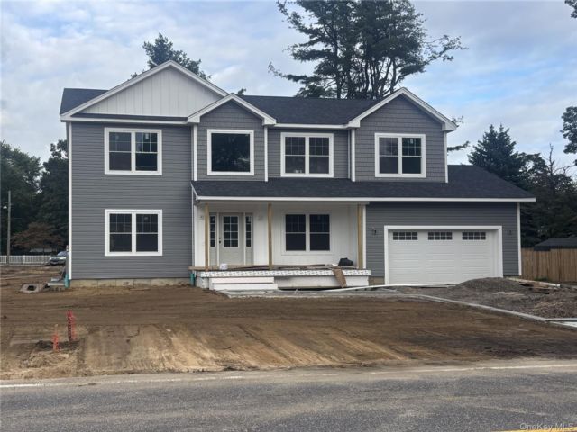  4 BR,  3.00 BTH &nbsp;Colonial style home in Holbrook