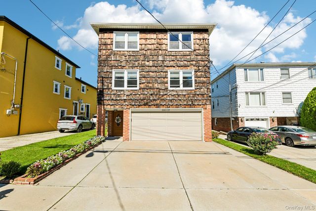 [PHOTO]
