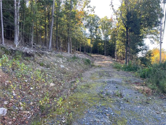Lot <b>Size:</b>  &nbsp;House style home in Wurtsboro