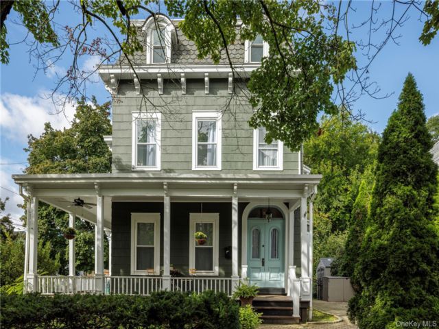  5 BR,  2.00 BTH &nbsp;Victorian style home in Peekskill