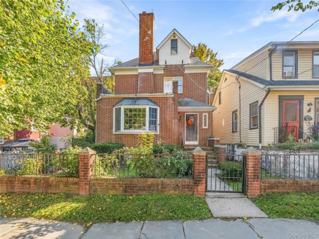 [Woodlawn Real Estate, listing number 7350647]