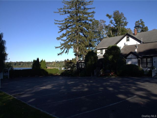 Studio,  0.00 BTH &nbsp;House style home in Ronkonkoma
