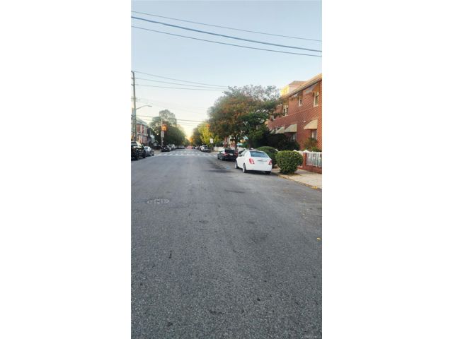 [PHOTO]