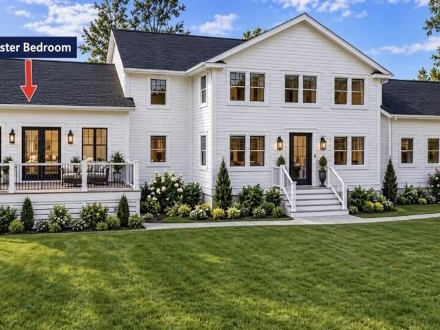  4 BR,  4.00 BTH &nbsp;Traditional style home in Shelter Island