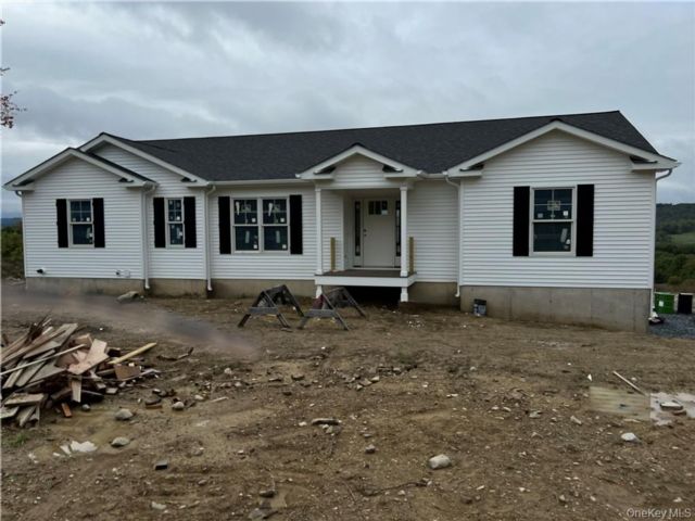  4 BR,  7.00 BTH &nbsp;Colonial style home in Westtown
