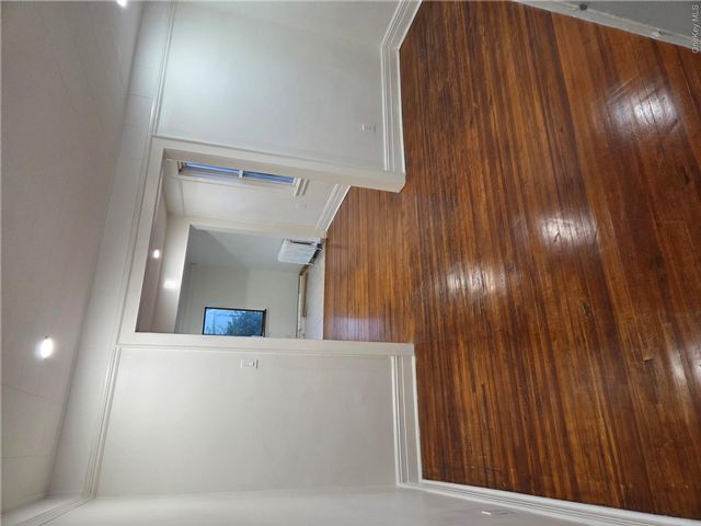 [PHOTO]