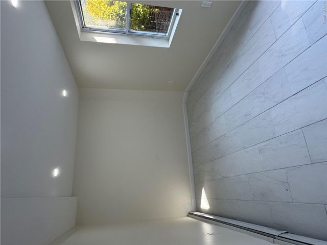  3 BR,  1.00 BTH &nbsp;Other style home in Pilgrim