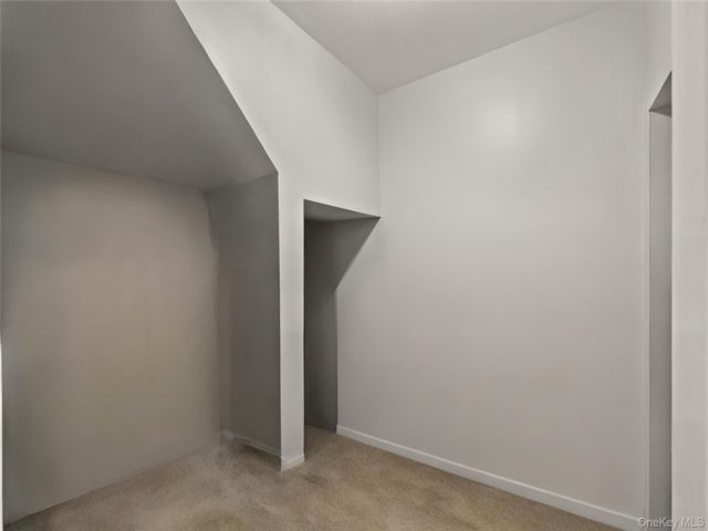 [PHOTO]
