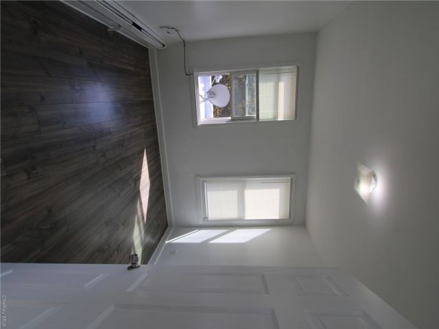 [PHOTO]
