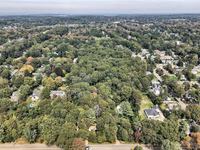 [PHOTO]