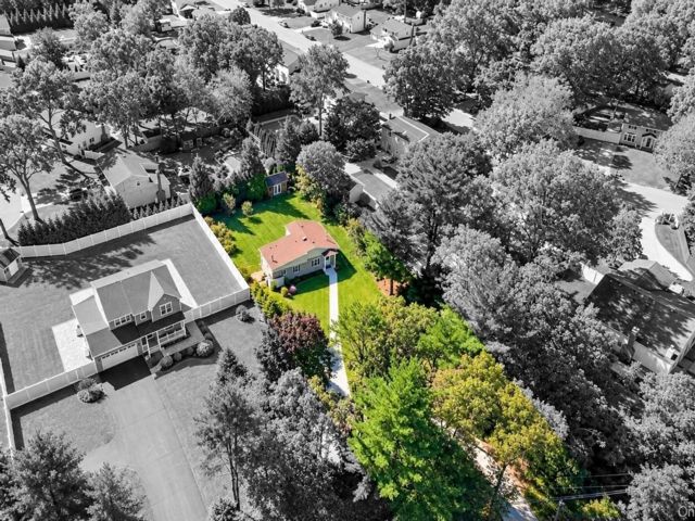  2 BR,  1.00 BTH &nbsp;Ranch style home in Mount Sinai
