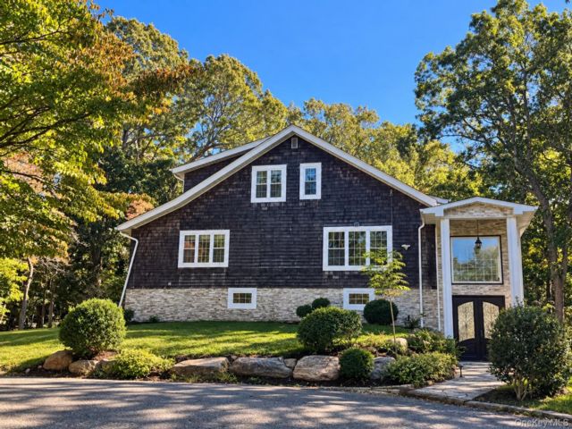  6 BR,  6.00 BTH &nbsp;Other style home in Shoreham