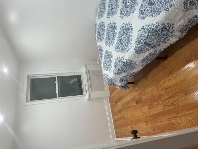[PHOTO]