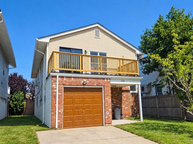 [Long Beach Real Estate, listing number 7351948]