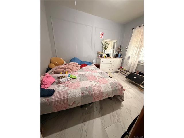 [PHOTO]
