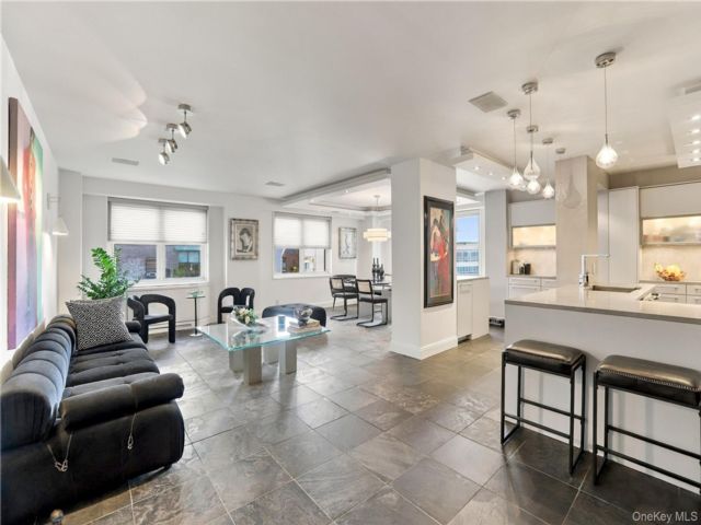  5 BR,  4.00 BTH &nbsp;Other style home in New York (manhattan)