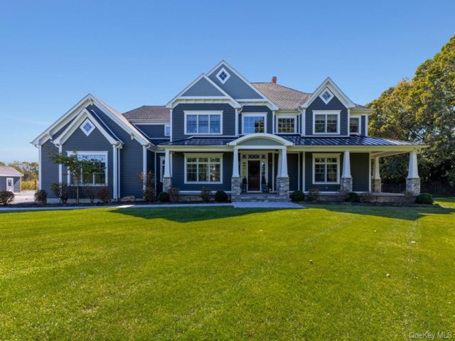  5 BR,  7.00 BTH &nbsp;Colonial style home in Wading River