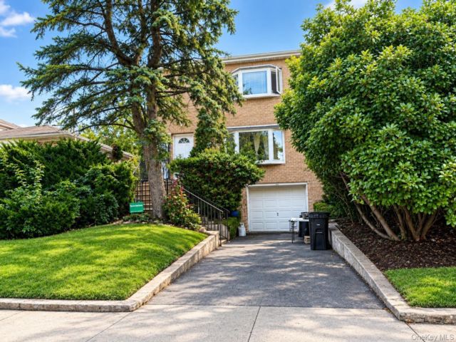 [East Elmhurst Real Estate, listing number 7352555]