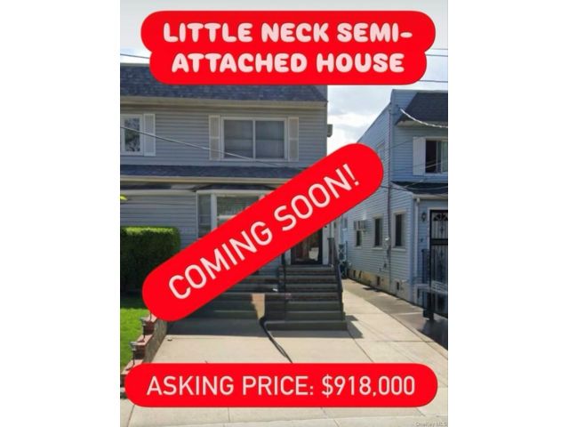  3 BR,  3.00 BTH &nbsp;Colonial style home in Little Neck