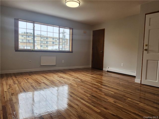  3 BR,  2.00 BTH &nbsp;Includes legal  style home in Canarsie