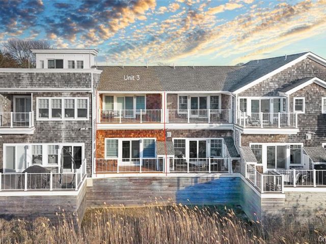 [Hampton Bays Real Estate, listing number 7352956]