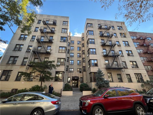  1 BR,  1.00 BTH &nbsp;A-frame style home in Fordham