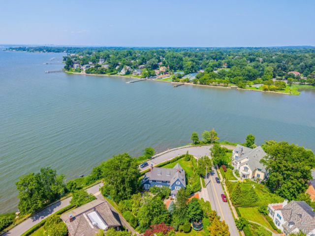 [Douglaston Real Estate, listing number 7353152]