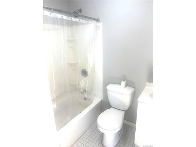 [PHOTO]