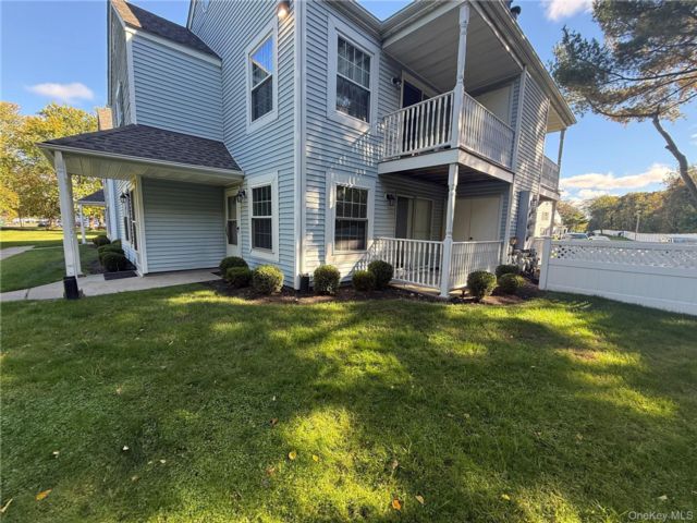  2 BR,  2.00 BTH &nbsp;Other style home in Middle Island