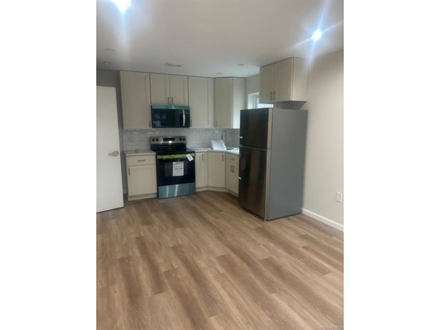  3 BR,  2.00 BTH &nbsp;Modern style home in Cornell