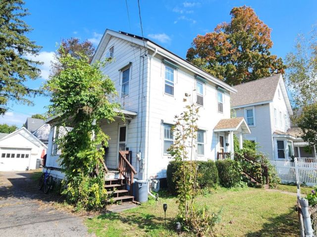  3 BR,  2.00 BTH &nbsp;Colonial style home in Port Jervis
