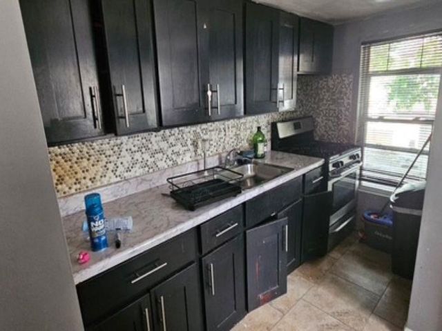  4 BR,  2.00 BTH &nbsp;House style home in Richmond Hill