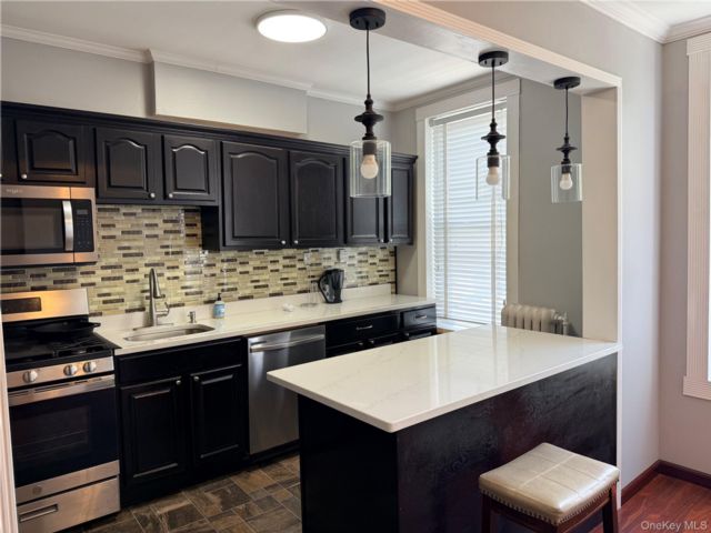  3 BR,  1.00 BTH &nbsp;Traditional style home in Glendale